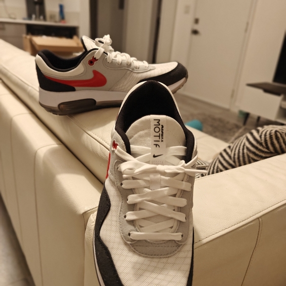 Nike MOTIFF Air Max Size 7M - Picture 4 of 6